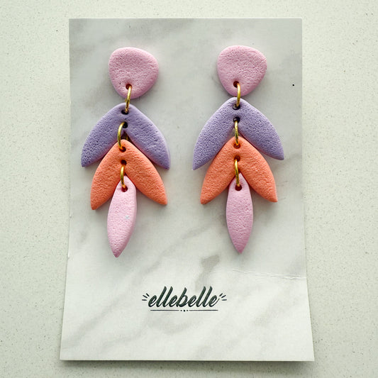 Oorbellen: Statement earring leaf roze/lila/zalm