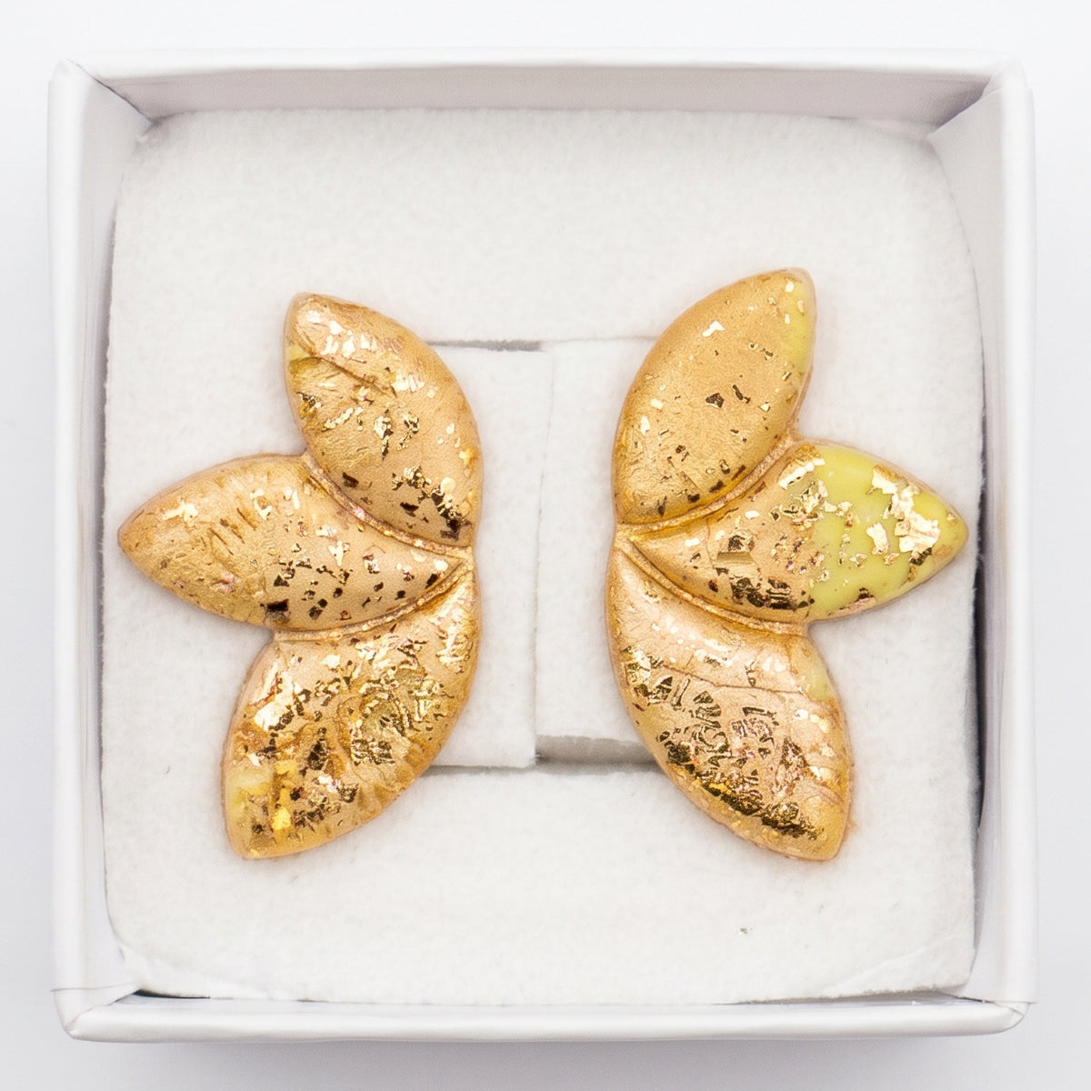 Bloom Curve Earrings gold & beige