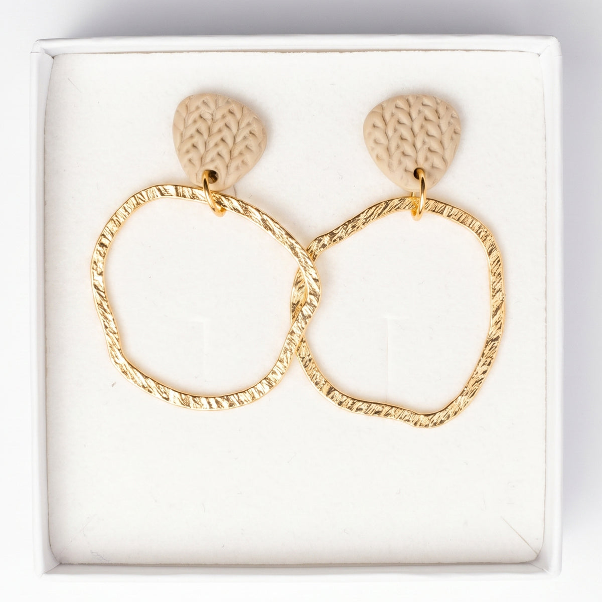 Textured loop beige