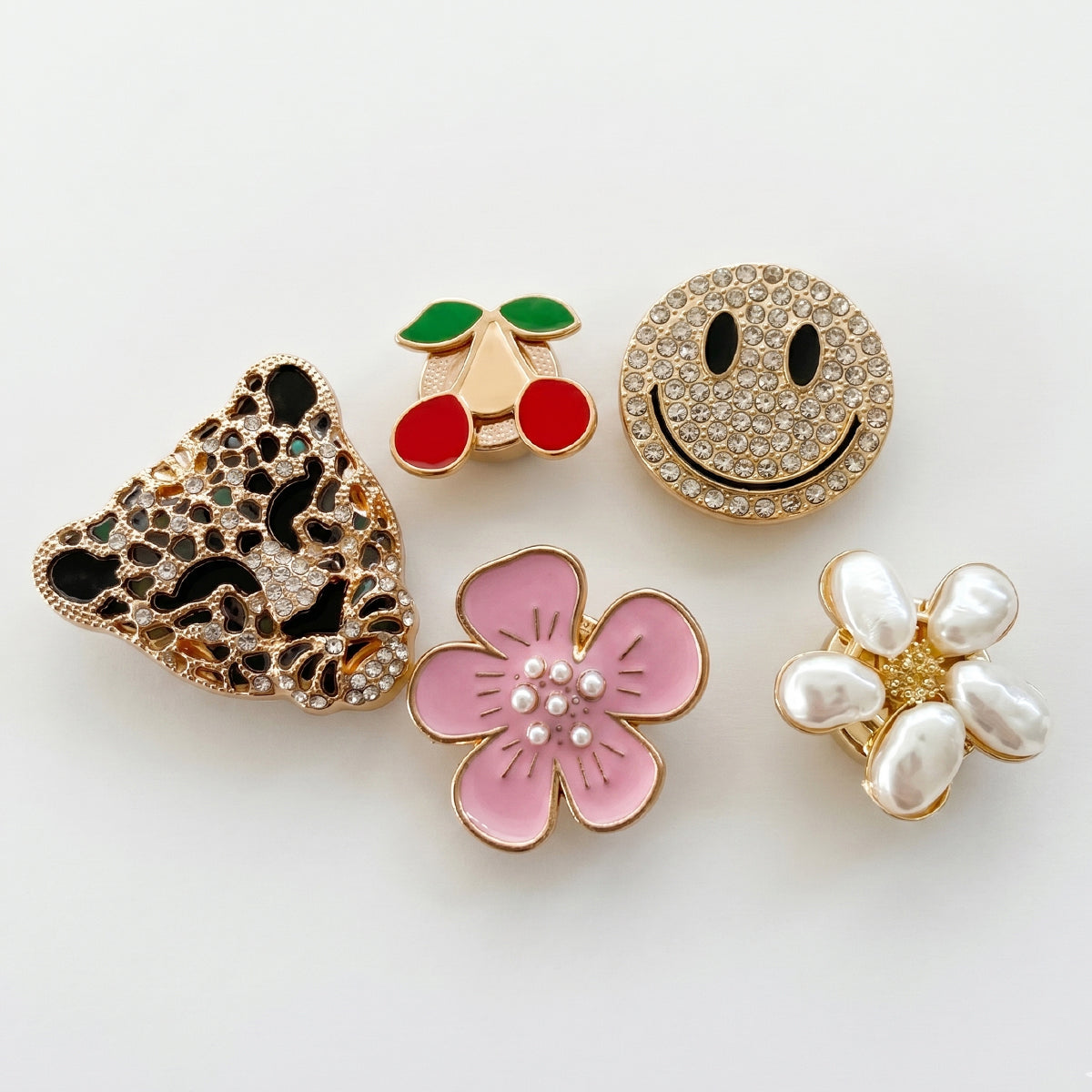 Button cover pearl flower