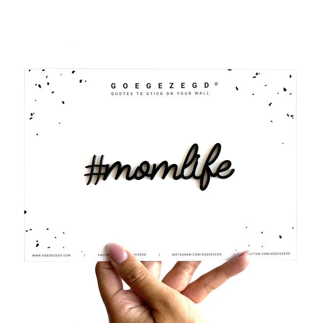 Clichébox: #momlife